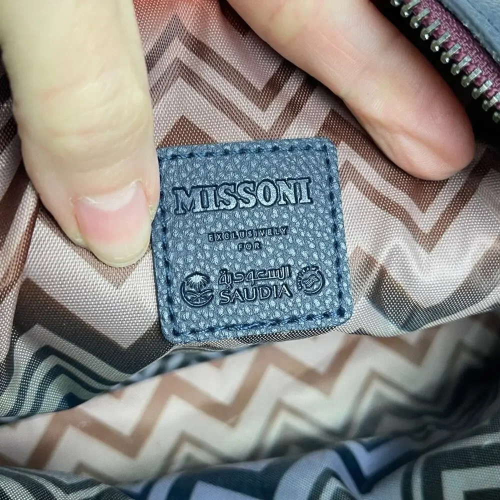 Missoni Cosmetic Makeup Pouch Clutch Travel Bag in Navy Blue Top Zipper